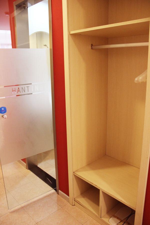 Hanting Express Shanghai Zhabei Park Branch Exteriör bild